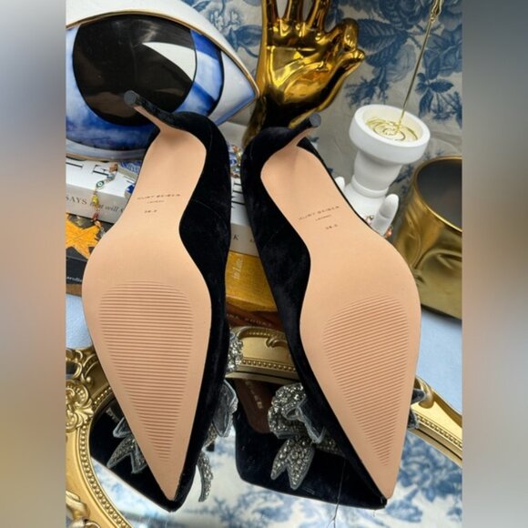 🆕 KURT GEIGER LONDON 🧿 NWOB Belgravia Bow Court Heel, Black Velvet Sz38.5 US 8 - Picture 15 of 16